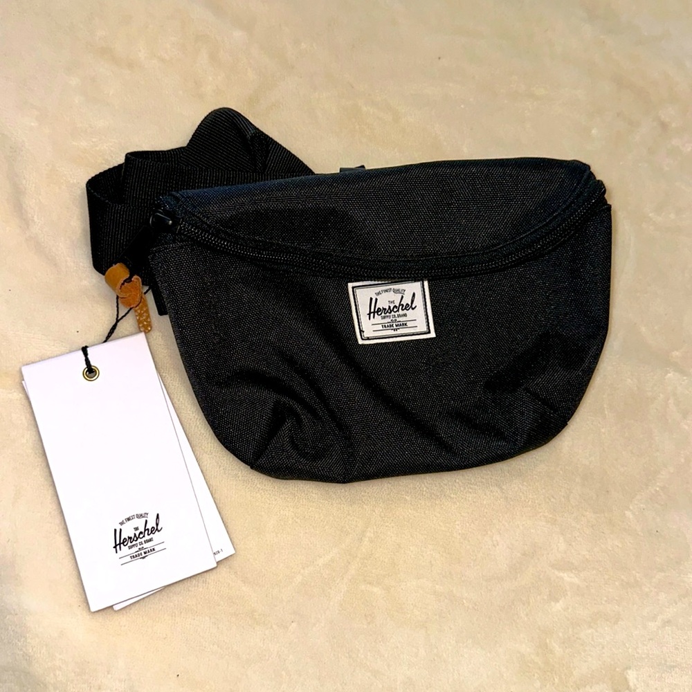 Fanny pack black Herschel with tags